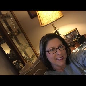 Meet your Posher, Carrie